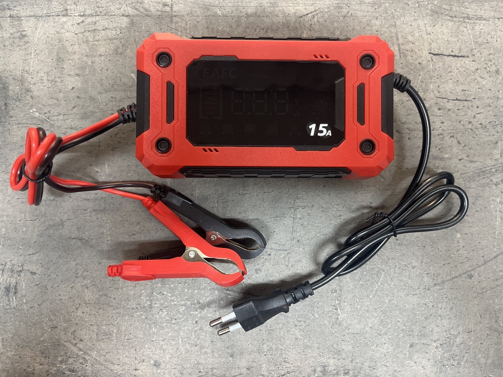 Caricabatterie portatile 12V 15A con mantenitore di carica
